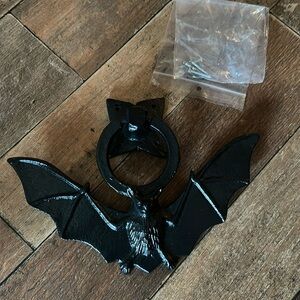Black Cast Iron Vampire Bat Door Knocker Halloween Wall Decor